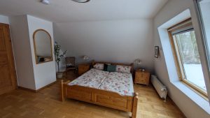 Schlafzimmer II mit Doppelbett im OG 
