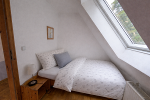 Schlafzimmer III mit 2 Einzelbetten im OG